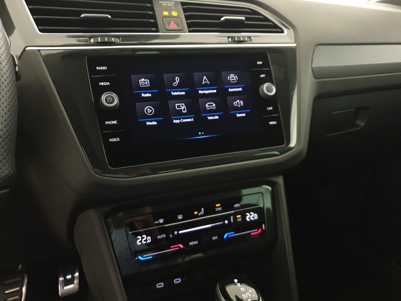 Volkswagen Tiguan 2.0 tdi r-line 150cv dsg