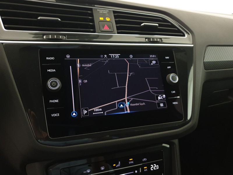 Volkswagen Tiguan 2.0 tdi r-line 150cv dsg