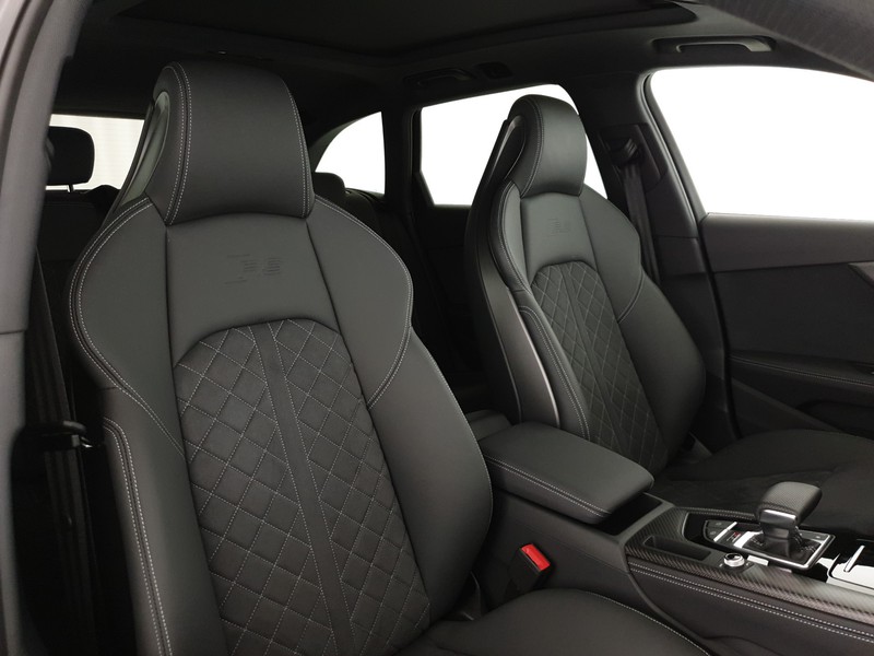 Audi RS4 Avant 2.9TFSI 450CV quattro tiptronic