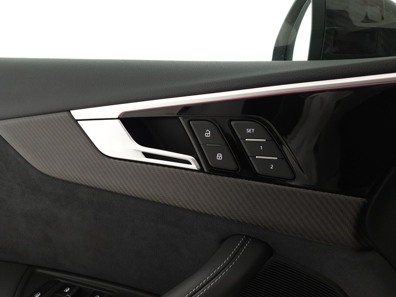 Audi RS4 Avant 2.9TFSI 450CV quattro tiptronic