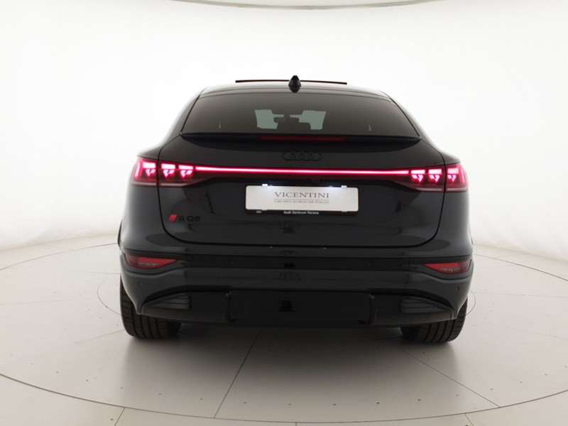 Audi SQ6 e-tron Sportback 517CV quattro Sport Attitude