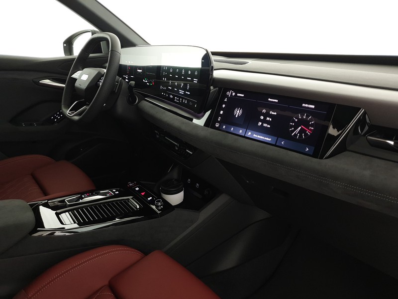Audi SQ6 e-tron Sportback 517CV quattro Sport Attitude