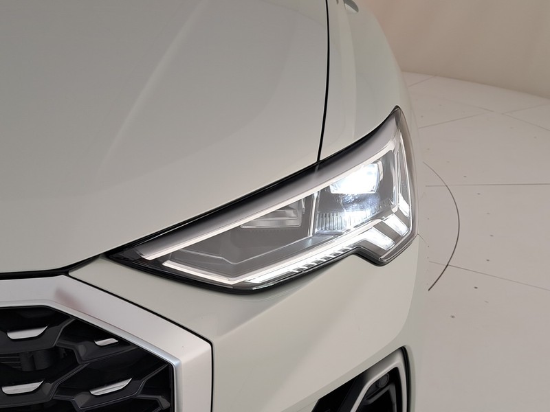 Audi Q3 sportback 35 1.5 tfsi s-tronic