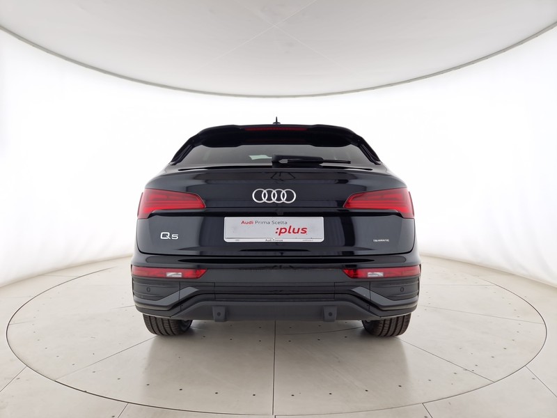 Audi Q5 sportback 40 2.0 tdi mhev 12v s line quattro s-tronic