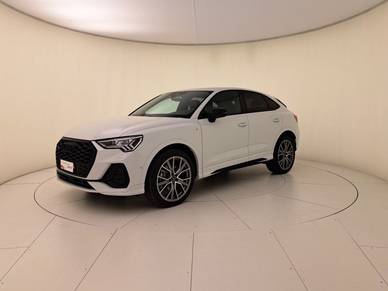Audi Q3 sportback 40 2.0 tdi identity black quattro 193cv s-tronic