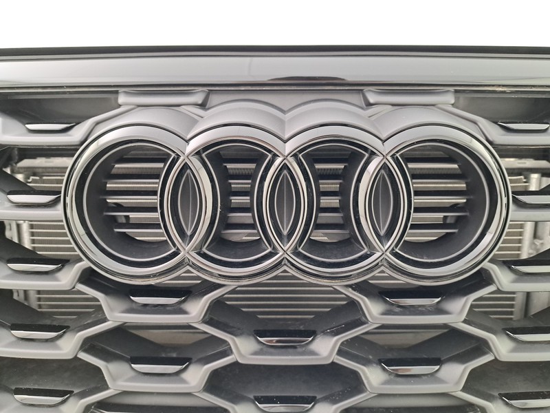Audi Q3 sportback 40 2.0 tdi identity black quattro 193cv s-tronic