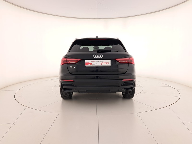 Audi Q3 35 2.0 tdi s line edition s-tronic