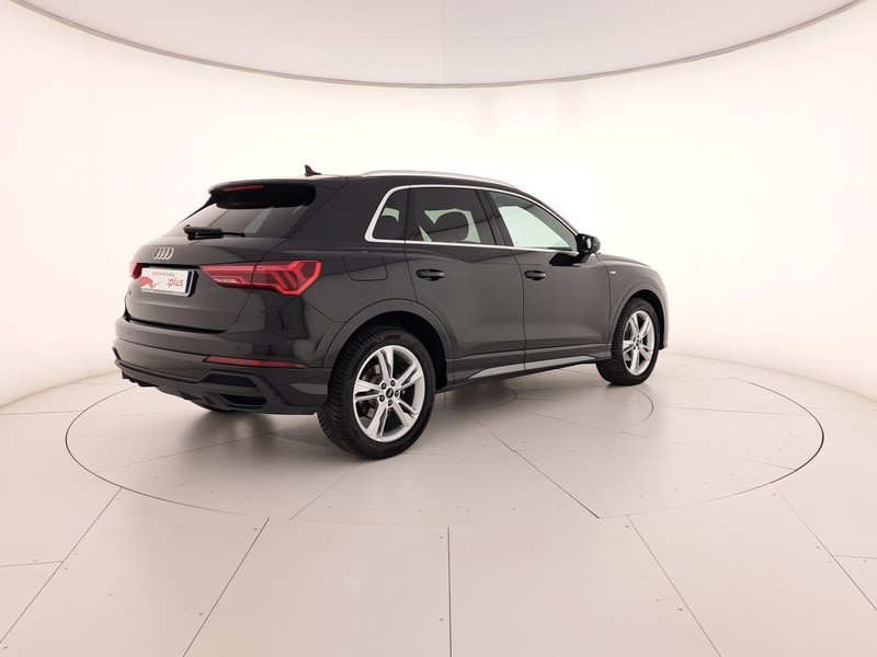 Audi Q3 35 2.0 tdi s line edition s-tronic