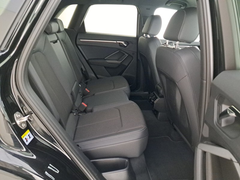 Audi Q3 35 2.0 tdi s line edition s-tronic