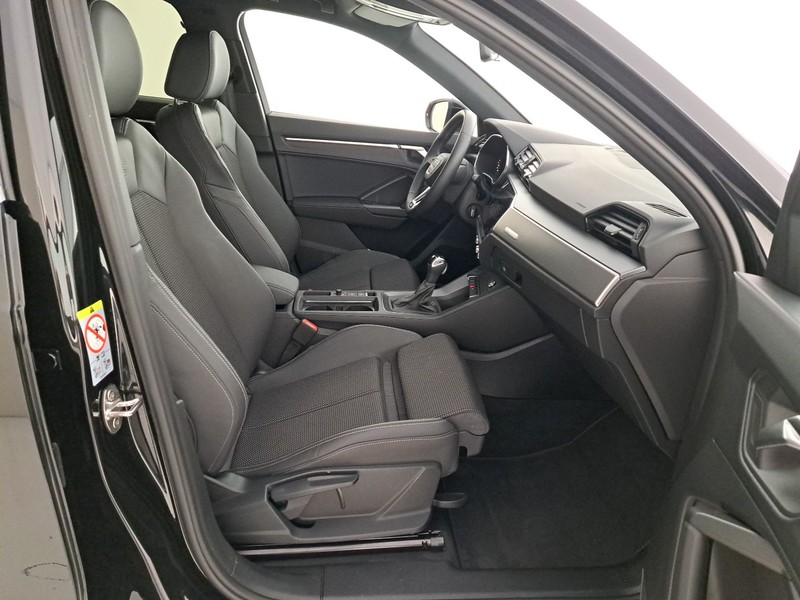 Audi Q3 35 2.0 tdi s line edition s-tronic