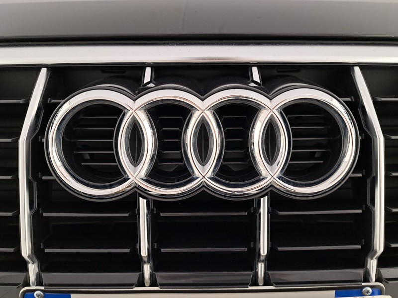 Audi Q3 35 2.0 tdi s line edition s-tronic