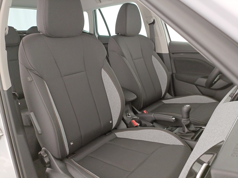 Skoda Kamiq 1.0 tsi black dots 115cv