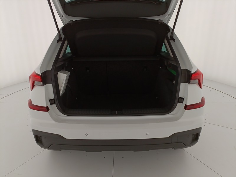 Skoda Kamiq 1.0 tsi black dots 115cv