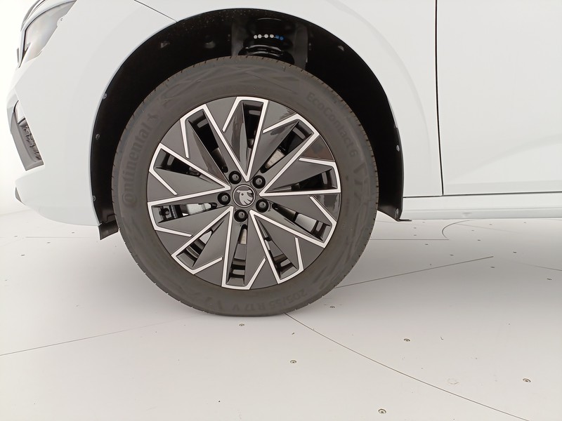 Skoda Kamiq 1.0 tsi black dots 115cv