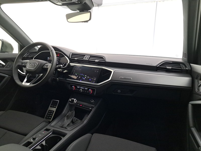 Audi Q3 35 2.0 tdi s line edition s-tronic