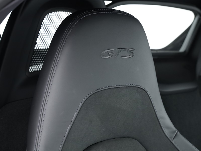 Porsche 718 Boxster 4.0 gts pdk