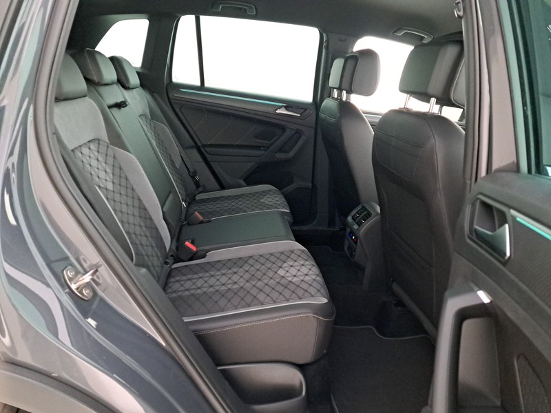 Volkswagen Tiguan 2.0 tdi r-line 150cv dsg
