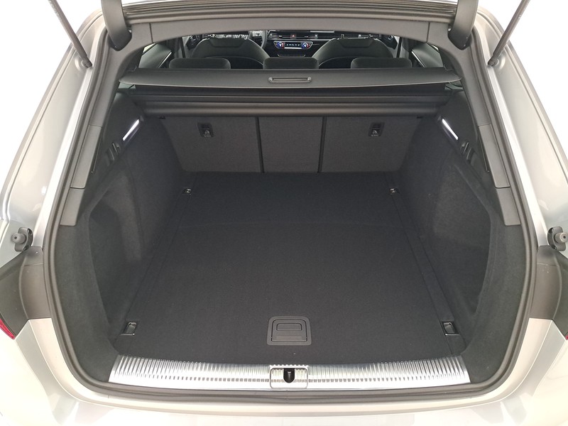 Audi A4 allroad allroad 40 2.0 tdi mhev identity contrast quattro 204cv s-tronic