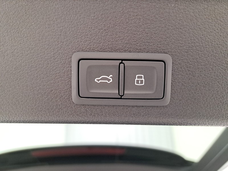 Audi A4 allroad allroad 40 2.0 tdi mhev identity contrast quattro 204cv s-tronic