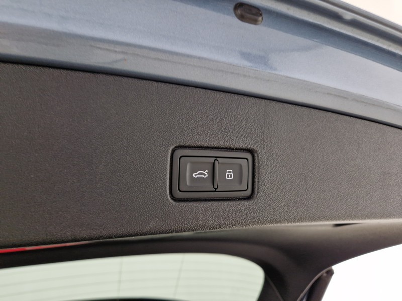 Audi Q4 e-tron 45 s line edition quattro 286cv