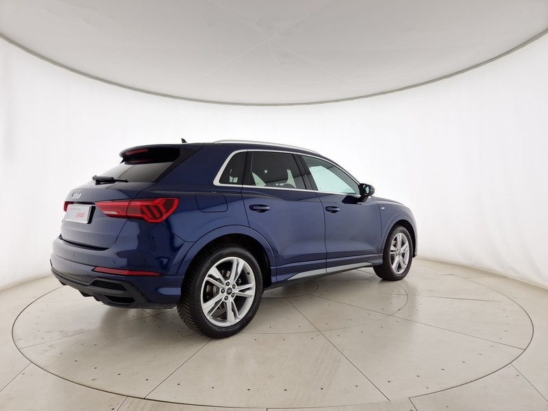 Audi Q3 35 2.0 tdi s line edition s-tronic
