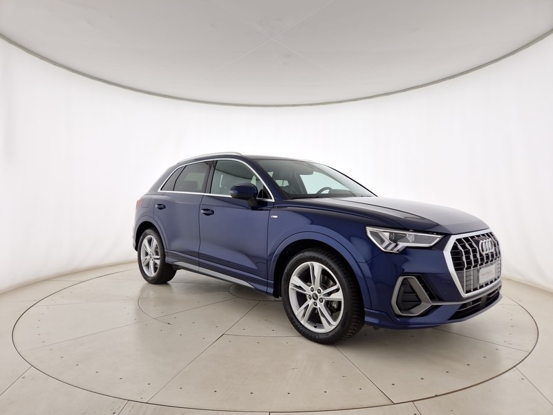 Audi Q3 35 2.0 tdi s line edition s-tronic