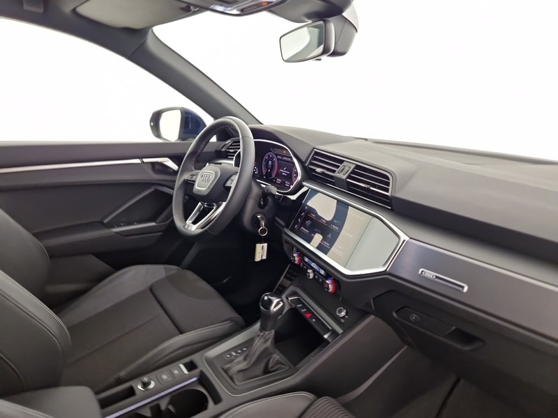 Audi Q3 35 2.0 tdi s line edition s-tronic