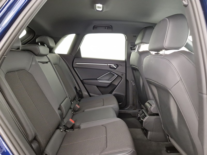 Audi Q3 35 2.0 tdi s line edition s-tronic