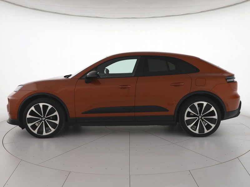 Porsche Macan 4