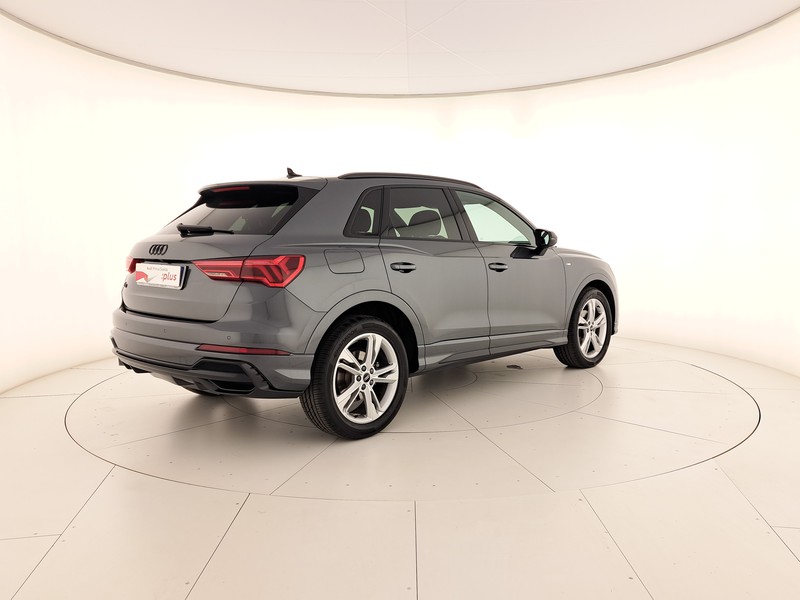 Audi Q3 35 2.0 tdi s line edition s-tronic