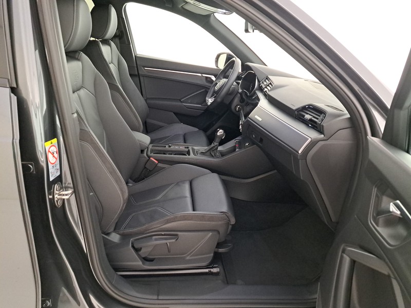 Audi Q3 35 2.0 tdi s line edition s-tronic