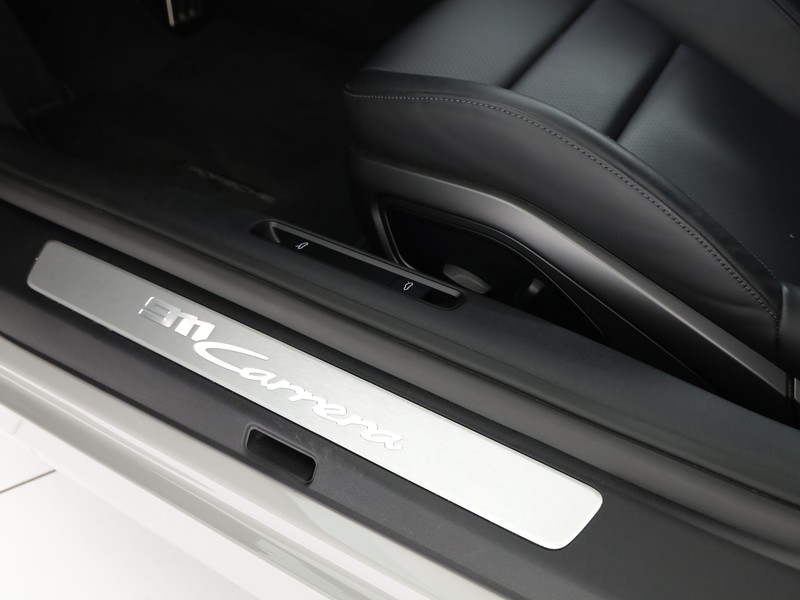 Porsche 911 cabrio 3.0 carrera auto