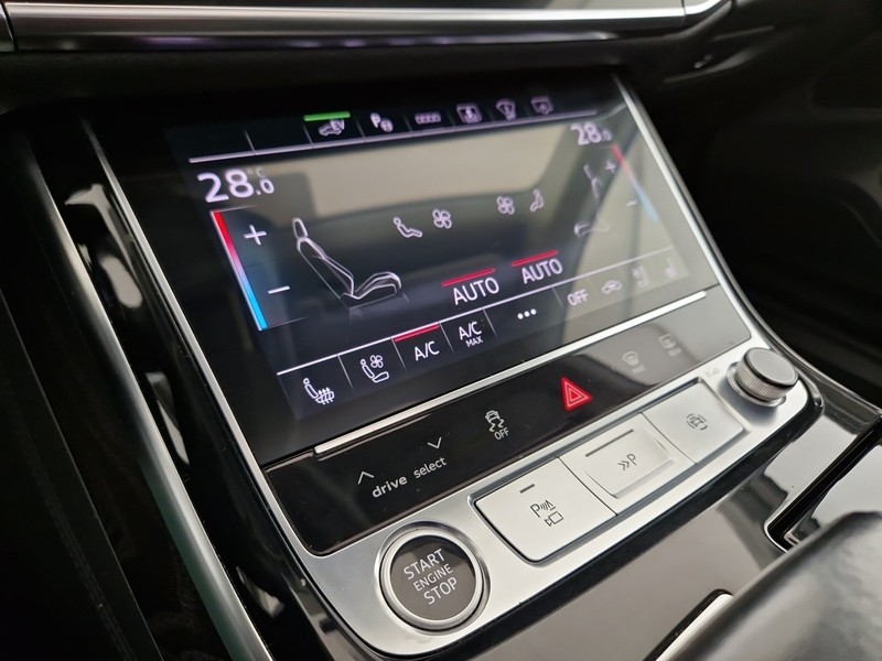 Audi A8 60 3.0 tfsi e quattro tiptronic