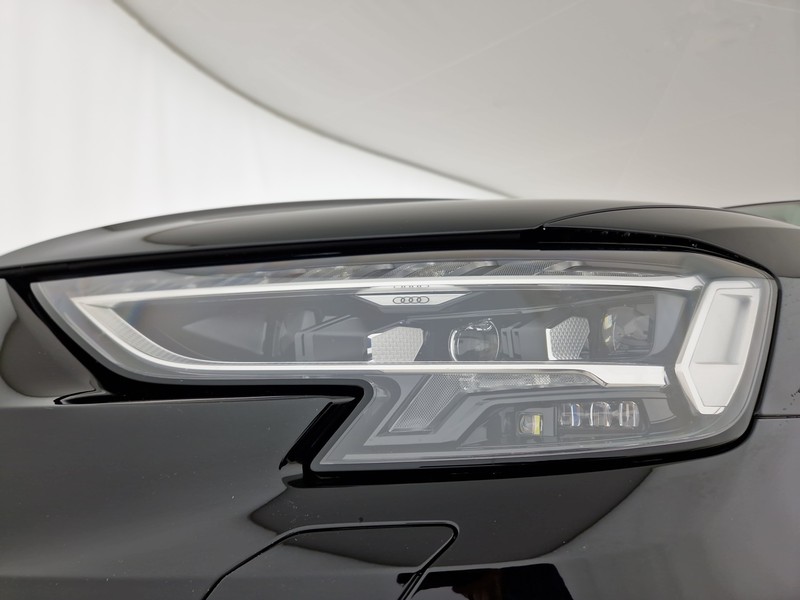 Audi A8 60 3.0 tfsi e quattro tiptronic