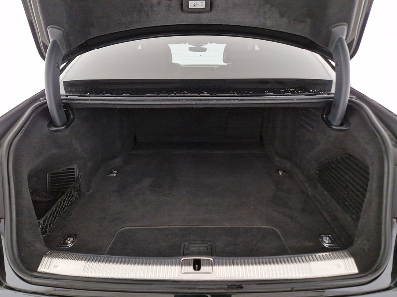 Audi A8 60 3.0 tfsi e quattro tiptronic
