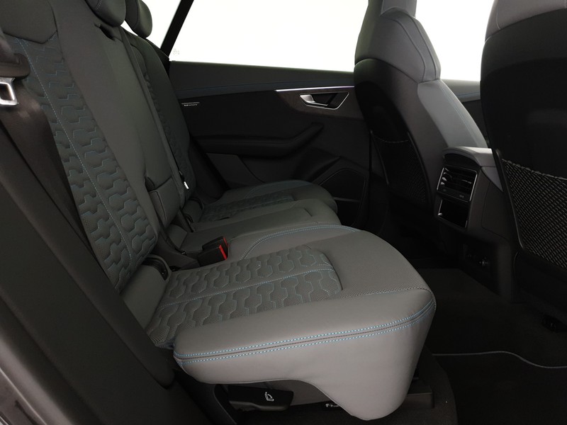 Audi RSQ8 4.0TFSI 600CV quattro tiptronic