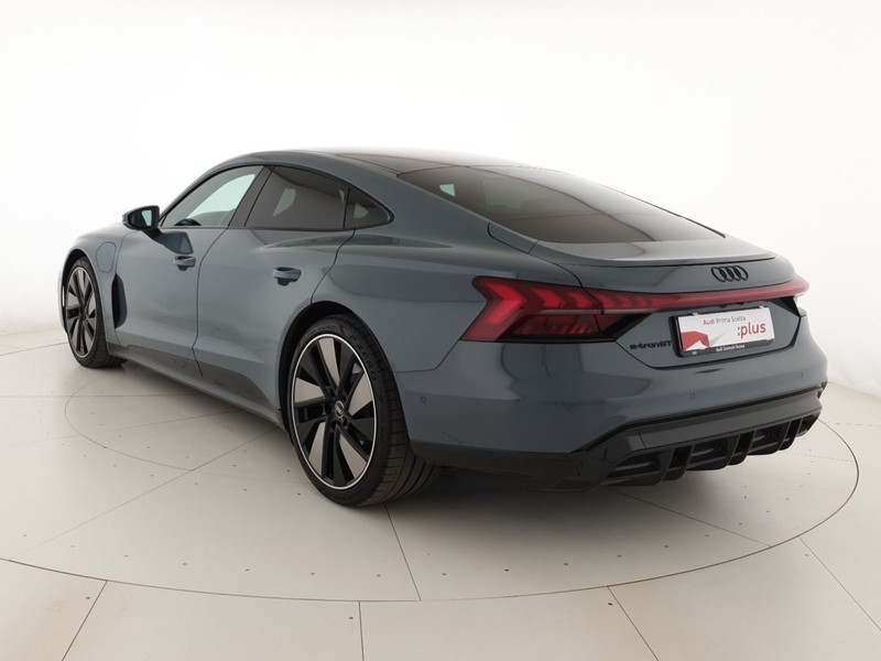 Audi e-tron GT quattro 530CV