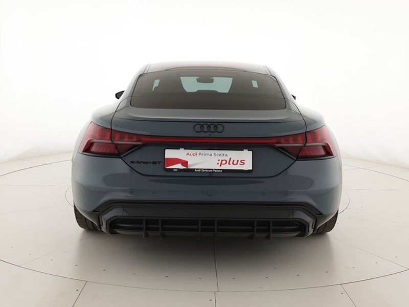 Audi e-tron GT quattro 530CV