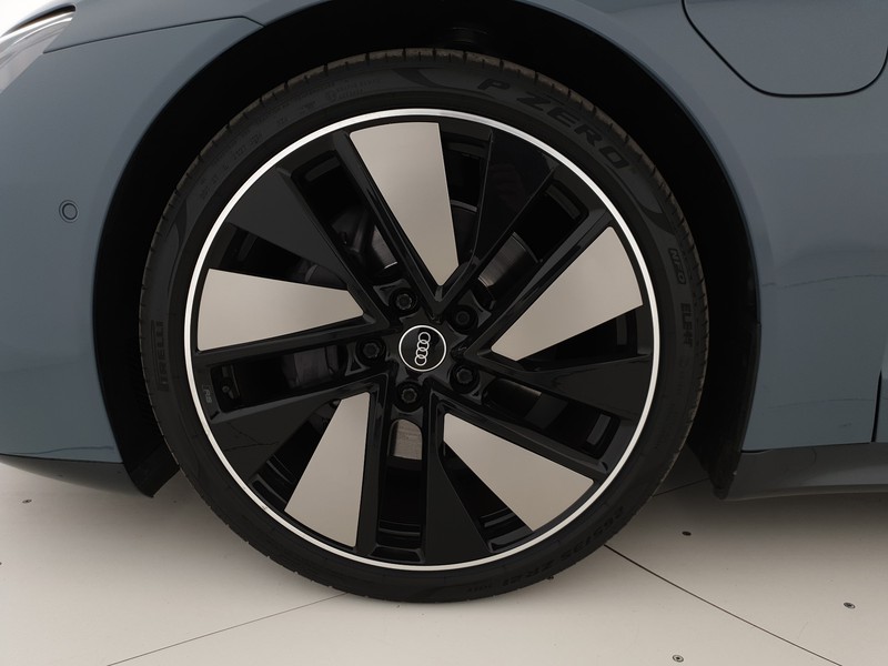 Audi e-tron GT quattro 530CV