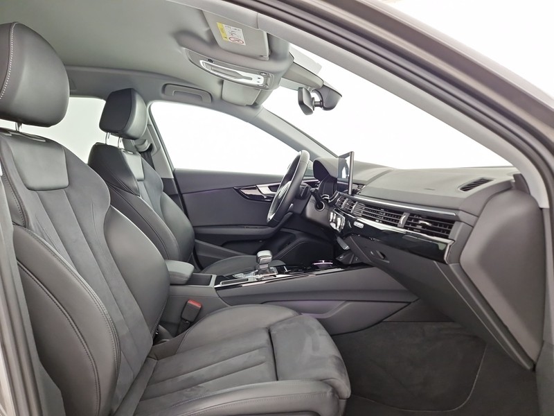 Audi A4 allroad allroad 40 2.0 tdi mhev identity contrast quattro 204cv s-tronic
