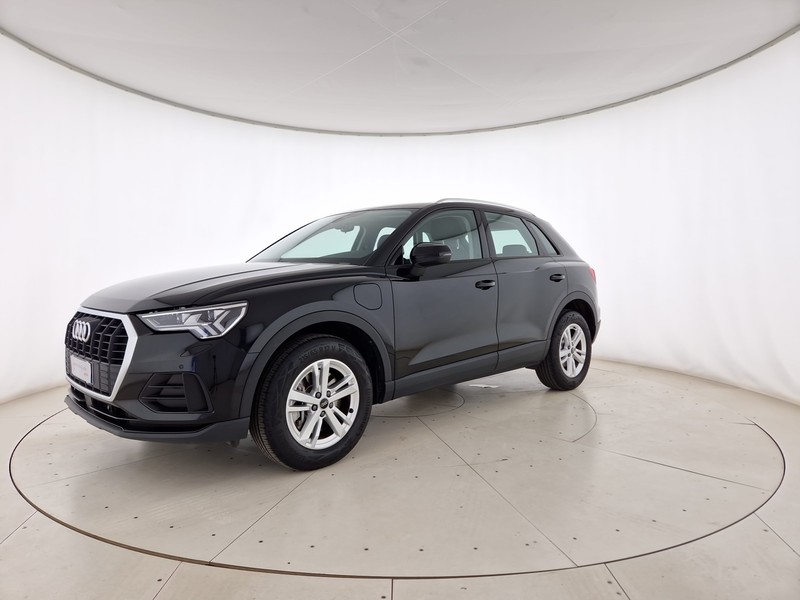 Audi Q3 45 1.4 tfsi e business s-tronic