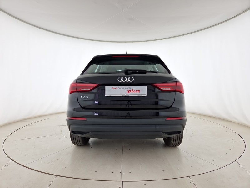 Audi Q3 45 1.4 tfsi e business s-tronic