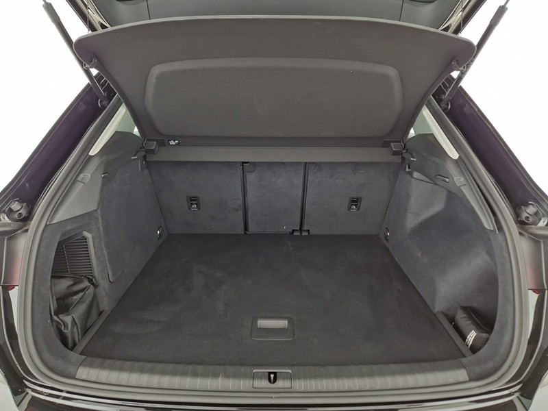 Audi Q3 45 1.4 tfsi e business s-tronic