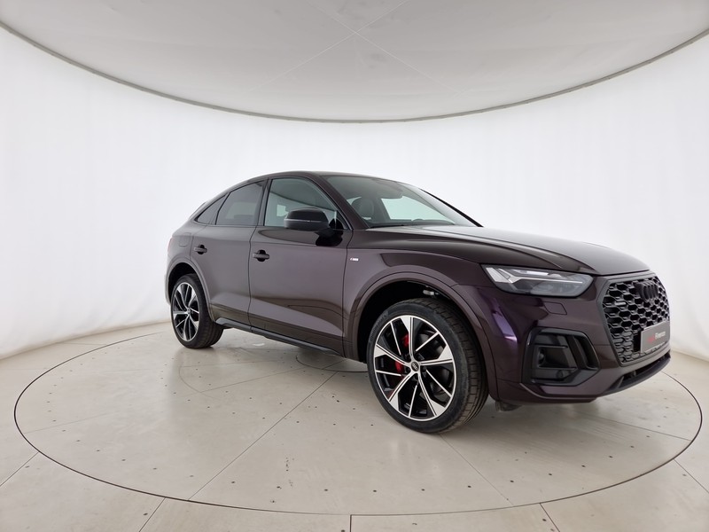 Audi Q5 sportback 40 2.0 tdi mhev 12v identity black quattro s-tronic