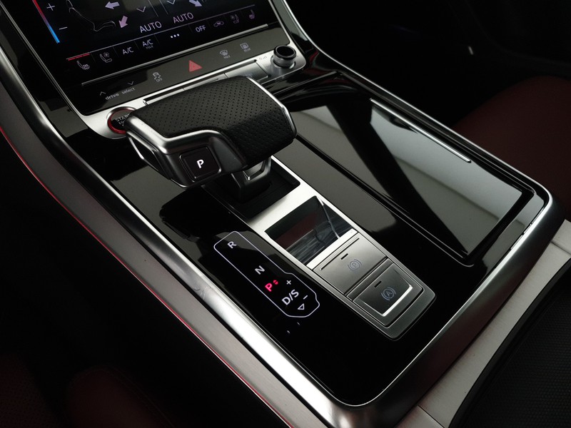 Audi SQ8 4.0TFSI 507CV quattro tiptronic Sport Attitude