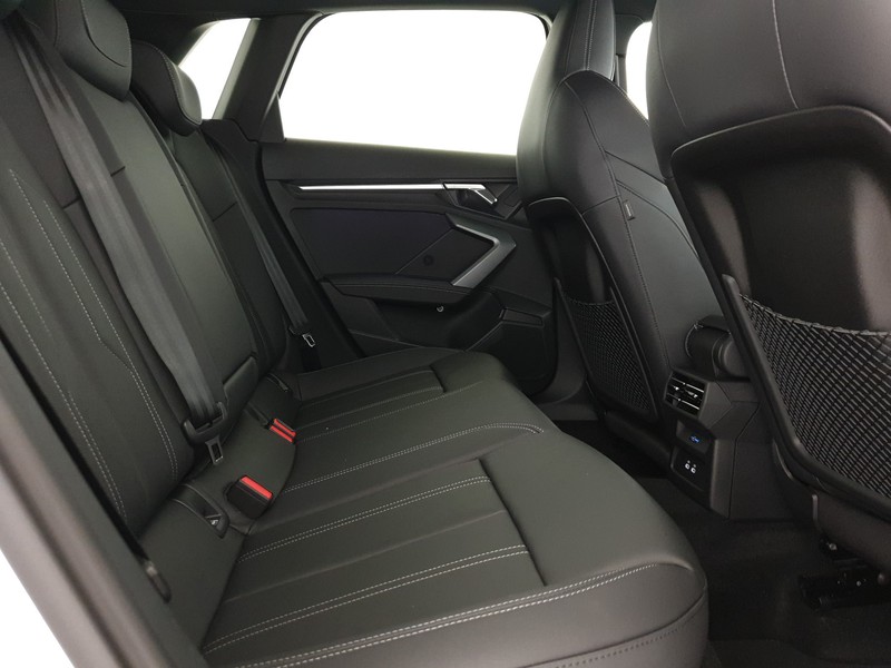 Audi S3 Sportback 2.0TFSI 333CV quattro Str Sport Attitude