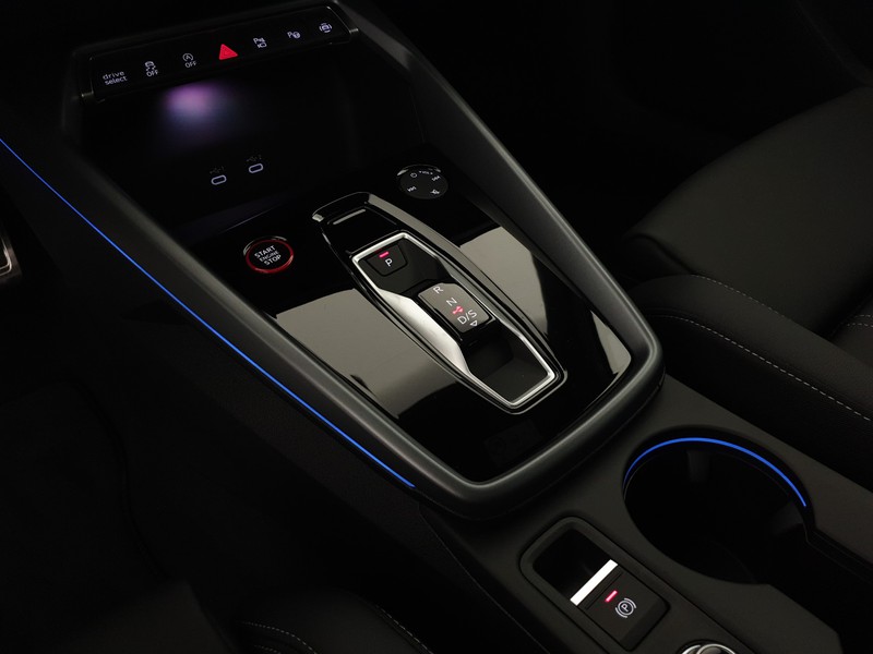 Audi S3 Sportback 2.0TFSI 333CV quattro Str Sport Attitude