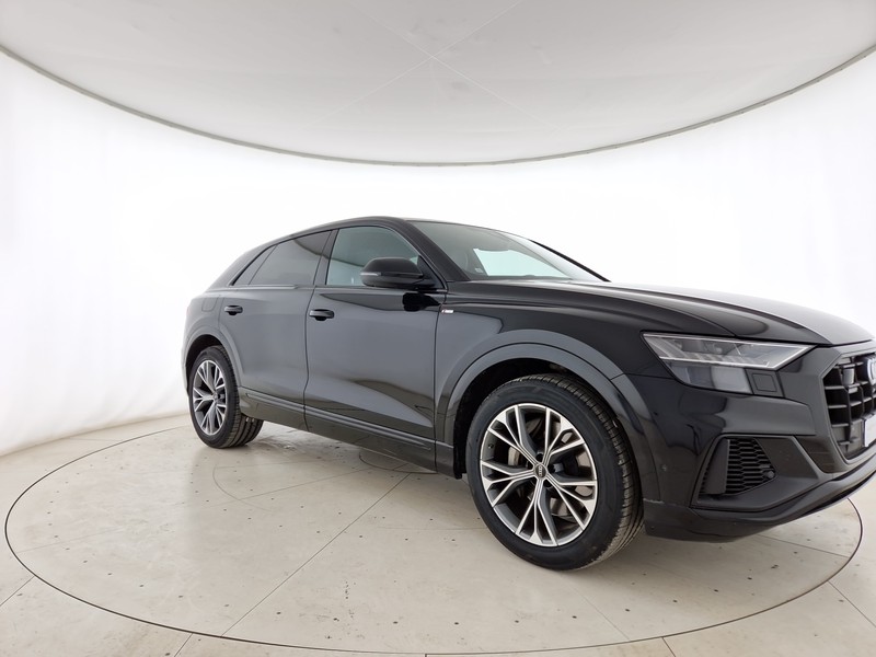 Audi Q8 55 3.0 tfsi e sport quattro tiptronic