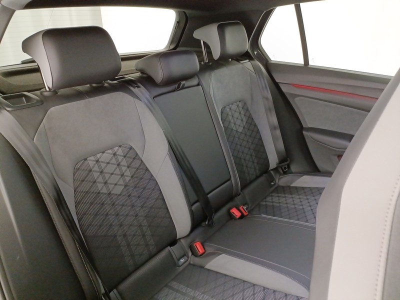 Volkswagen Golf 1.5 etsi evo r-line 150cv dsg