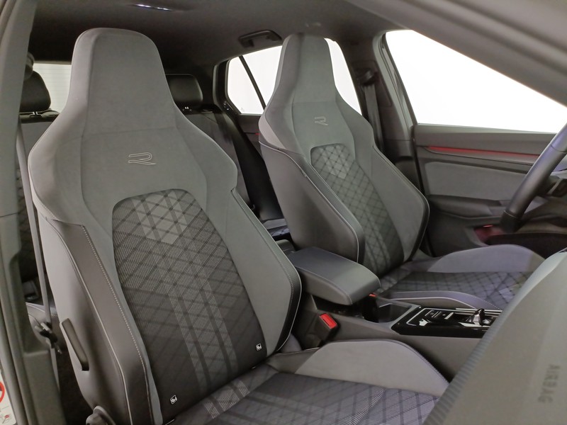 Volkswagen Golf 1.5 etsi evo r-line 150cv dsg